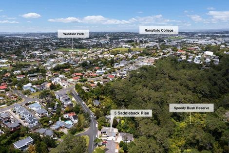 Photo of property in 5 Saddleback Rise, Murrays Bay, Auckland, 0630