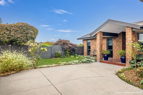 Photo of property in 1 Naomi Place, Cambridge, 3434