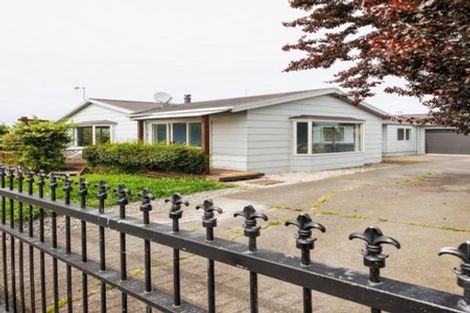 Photo of property in 101 Hillcrest Drive, Kelvin Grove, Palmerston North, 4414