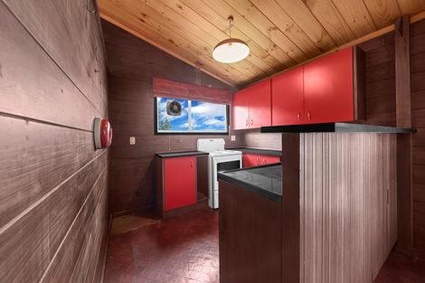 Photo of property in 2 Ensign Place, Hillcrest, Auckland, 0627
