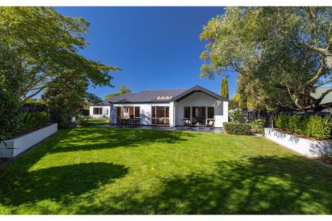 Photo of property in 9 Monterey Place, Parklands, Christchurch, 8083