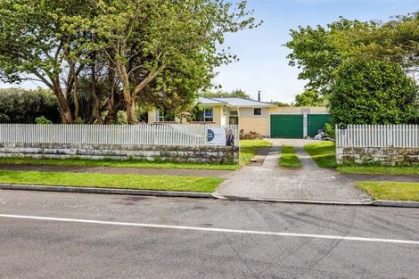 Photo of property in 4 Rimu Street, Hawera, 4610