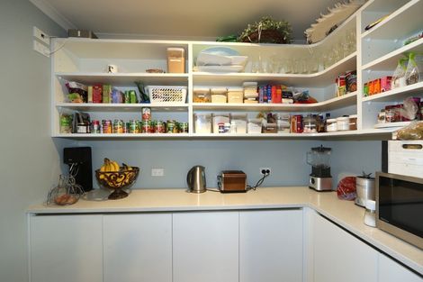 Photo of property in 4 Forsyth Street, Taradale, Napier, 4112