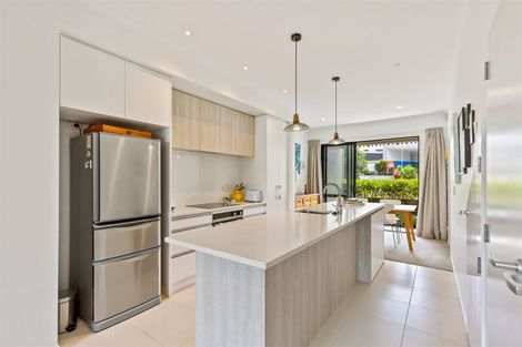 Photo of property in 33 De Havilland Road, Hobsonville, Auckland, 0616