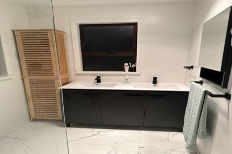 Photo of property in 83 Hargood Street, Woolston, Christchurch, 8062
