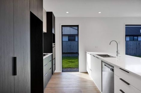 Photo of property in 72 Turuturu Road, Hawera, 4674