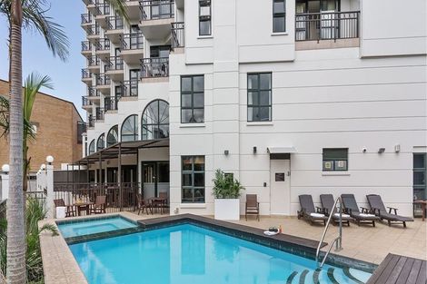 Photo of property in 26 Crompton Road, Massey, Auckland, 0614