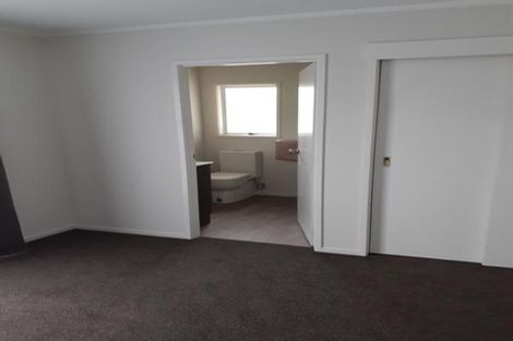 Photo of property in 3 Oakhaven Place, Ranui, Auckland, 0612
