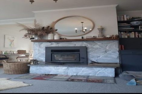 Photo of property in 27 Matai Road, Raumati South, Paraparaumu, 5032