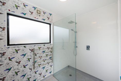 Photo of property in 26 Peppertree Glade, Kelvin Grove, Palmerston North, 4414