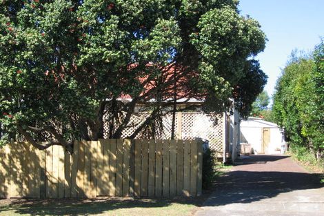 Photo of property in 119 Mcleod Road, Te Atatu South, Auckland, 0610