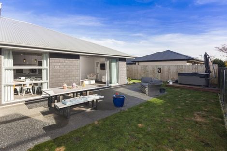 Photo of property in 37 Sapphire Street, Casebrook, Christchurch, 8051