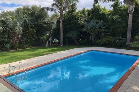 Photo of property in 5 Ringwood Street, Torbay, Auckland, 0630