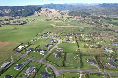 Photo of property in 12 Oriwa Lane, Levin, 5571