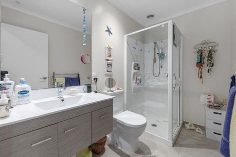 Photo of property in 26 Squadron Drive, Hobsonville, Auckland, 0616