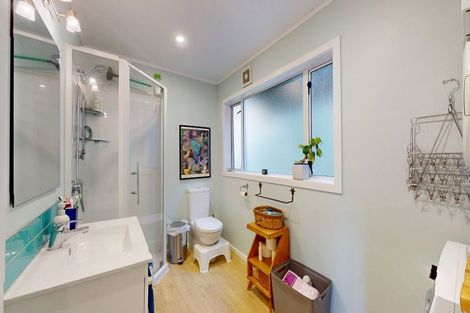 Photo of property in 103 Houghton Bay Road, Houghton Bay, Wellington, 6023