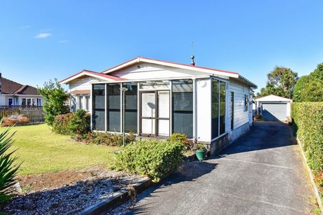 Photo of property in 72 Jellicoe Road, Manurewa, Auckland, 2102