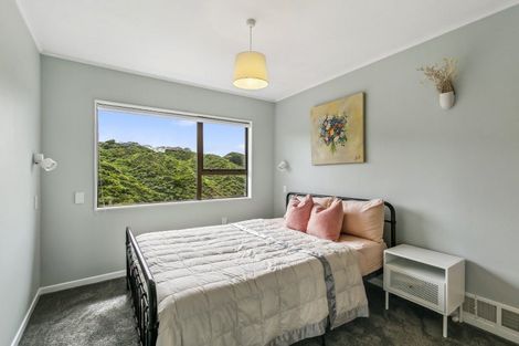 Photo of property in 35 Raumati Terrace, Khandallah, Wellington, 6035