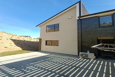 Photo of property in 27 Holystone Road, Whitby, Porirua, 5024