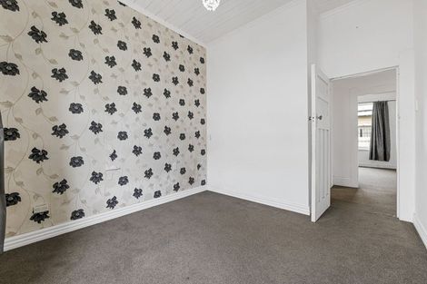 Photo of property in 278 South Road, Hawera, 4610