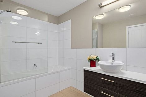 Photo of property in 118 Landmark Terrace, Orewa, 0931