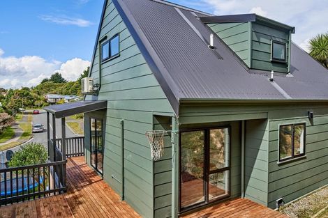 Photo of property in 63 Omapere Street, Whitby, Porirua, 5024