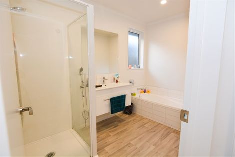 Photo of property in 18 George Square West, Wigram, Christchurch, 8025