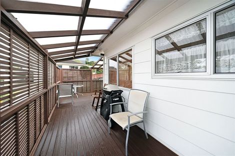 Photo of property in 12 Talavera Place, Te Atatu South, Auckland, 0602