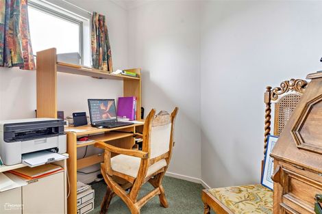 Photo of property in 10 Massey Place, Masterton, 5810