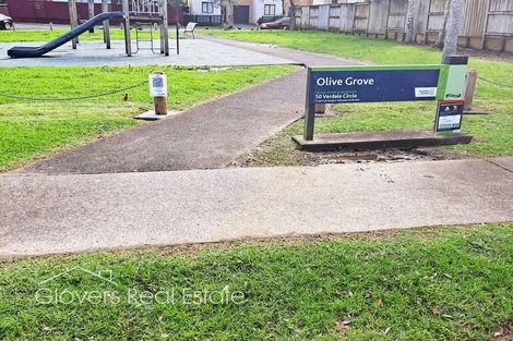 Photo of property in 62 Verdale Circle, Glen Eden, Auckland, 0602