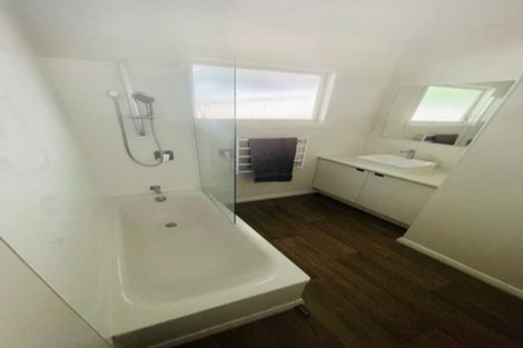 Photo of property in 88 Carrington Street, Lower Vogeltown, New Plymouth, 4310