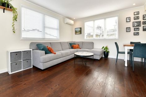 Photo of property in 2 Matai Road, Stanmore Bay, Whangaparaoa, 0932