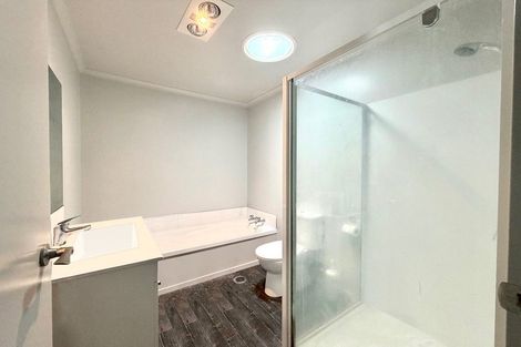 Photo of property in 38 Ipukarea Street, Weymouth, Auckland, 2103