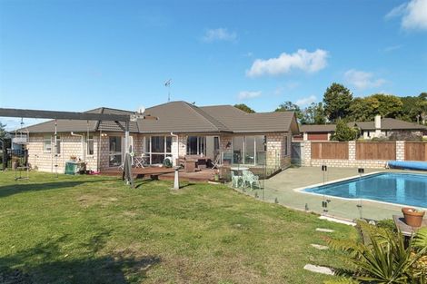Photo of property in 5 Kendallvale Drive, Waiuku, 2123