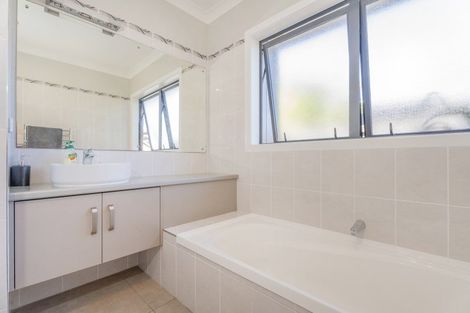 Photo of property in 29 Wells Place, Whitianga, 3510
