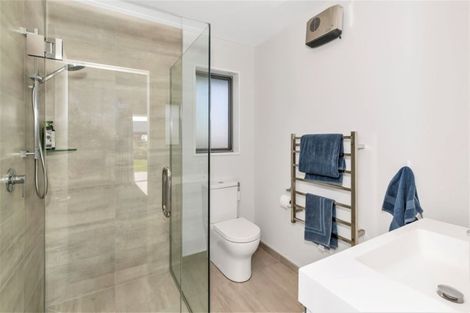 Photo of property in 2 Paradise Way, Amberley, 7410
