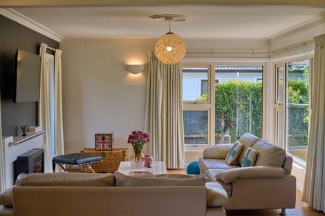 Photo of property in 115 Saint Martins Road, Saint Martins, Christchurch, 8022