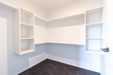 Photo of property in 44 Sardinia Grove, Fitzherbert, Palmerston North, 4410