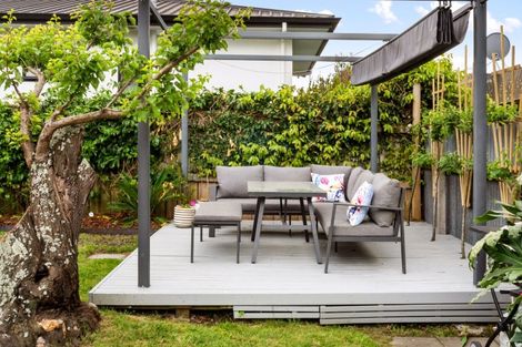 Photo of property in 235 Georges Drive, Napier South, Napier, 4110