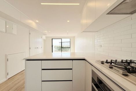 Photo of property in 6/737 East Coast Road, Browns Bay, Auckland, 0630