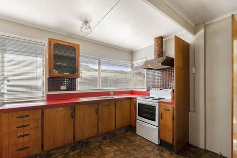 Photo of property in 9b Kawaha Point Road, Fairy Springs, Rotorua, 3015