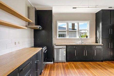 Photo of property in 61 Miro Street, Trentham, Upper Hutt, 5018