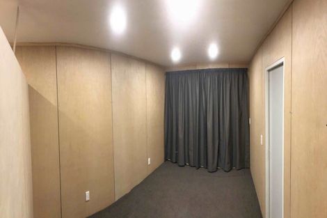 Photo of property in 1 Macalister Place, Miramar, Wellington, 6022