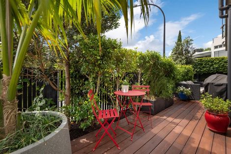 Photo of property in 2a Arthur Crescent, Hauraki, Auckland, 0622