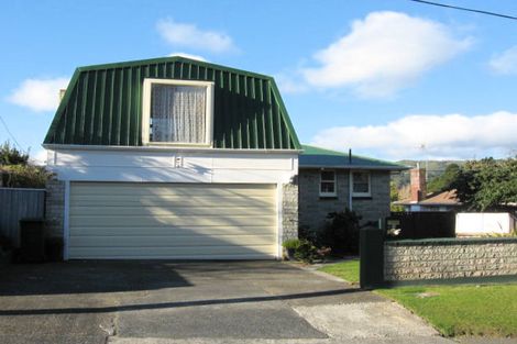 Photo of property in 54 Holland Street, Wainuiomata, Lower Hutt, 5014