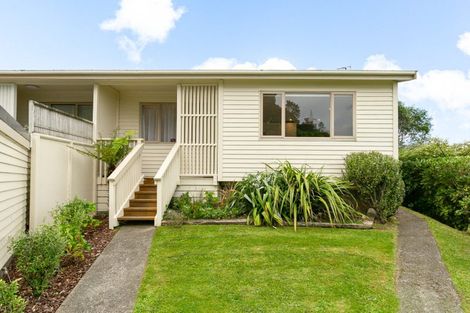 Photo of property in 2a Downing Street, Crofton Downs, Wellington, 6035