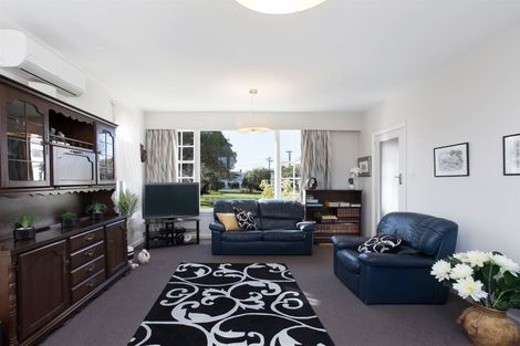 Photo of property in 127 Hamilton Avenue, Ilam, Christchurch, 8041
