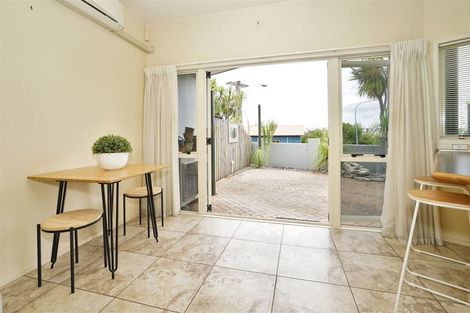 Photo of property in 112u4 Clarence Street, Hamilton Lake, Hamilton, 3204