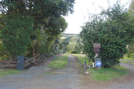 Photo of property in 12 Riverview Road, Kerikeri, 0230