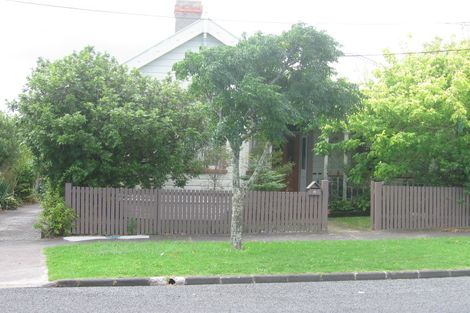 Photo of property in 1/10 Patuone Avenue, Devonport, Auckland, 0624